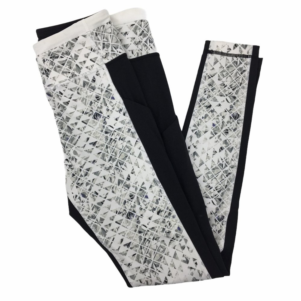 Lululemon White Black Geometric Pattern Leggings